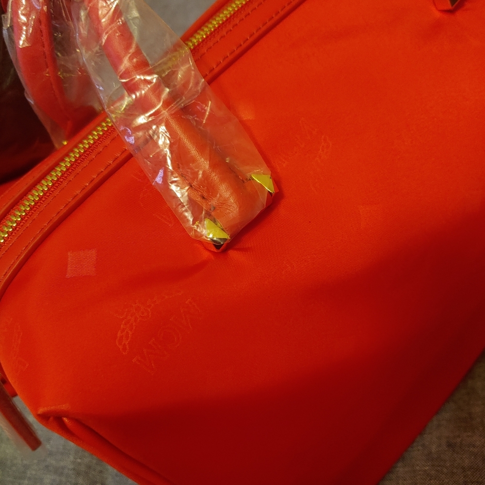 MCM Milano Boston Bag...VERY NICE!!! - Picture 6 of 8